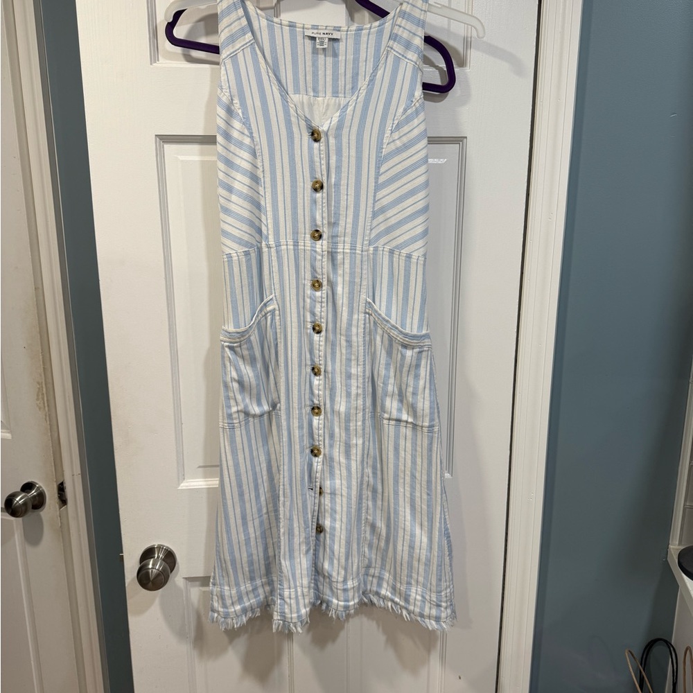 White and Blue Sleeveless Cotton Sundress